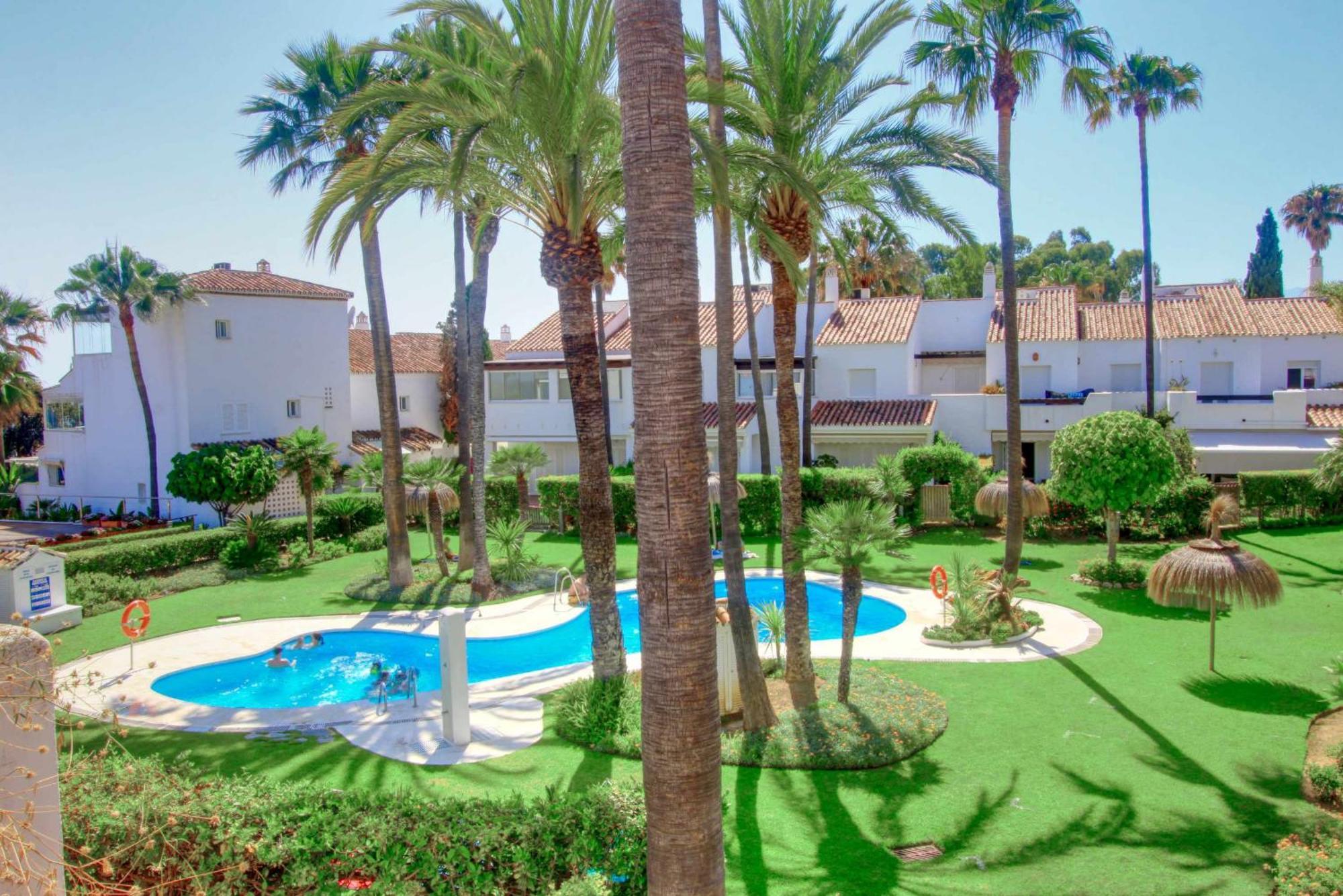 1176 Beach Front 2 Pools Bahia Marbella Kültér fotó